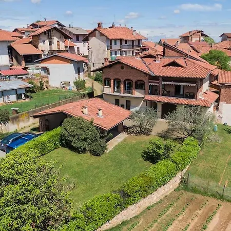 Bruno Selvago In Villa